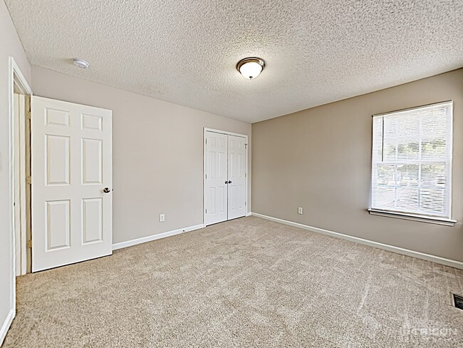 Building Photo - 5946 Laurenfield Dr