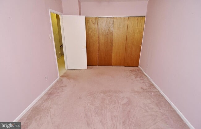 Building Photo - 21 Twin Brooks Dr