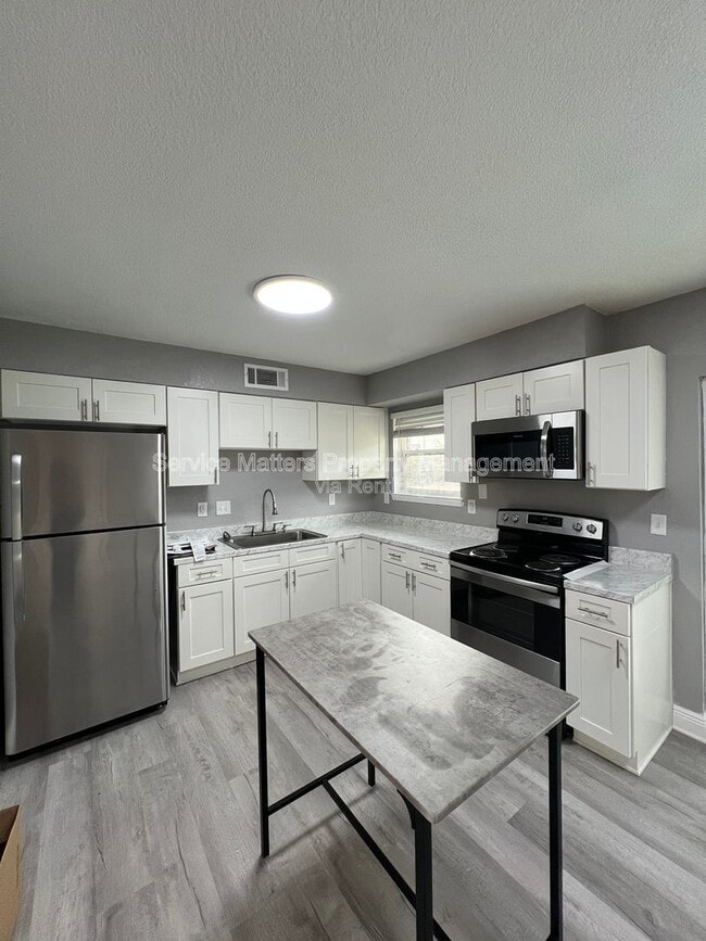 Building Photo - 3747 Berryhill Rd