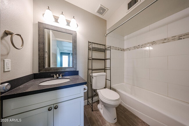 Building Photo - 5634 S Captain Kidd Ct
