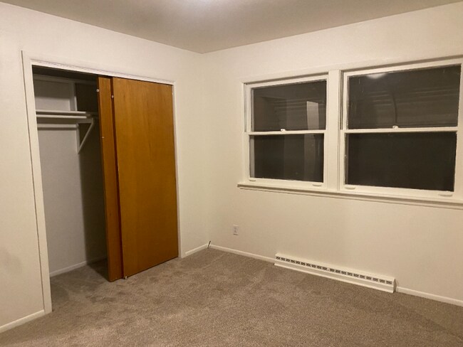 Building Photo - 1710 Alexander Cir