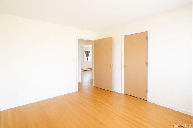 Building Photo - 9 Ivy St