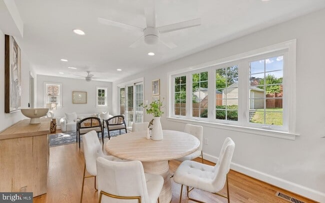 Building Photo - 4413 Butterworth Pl NW