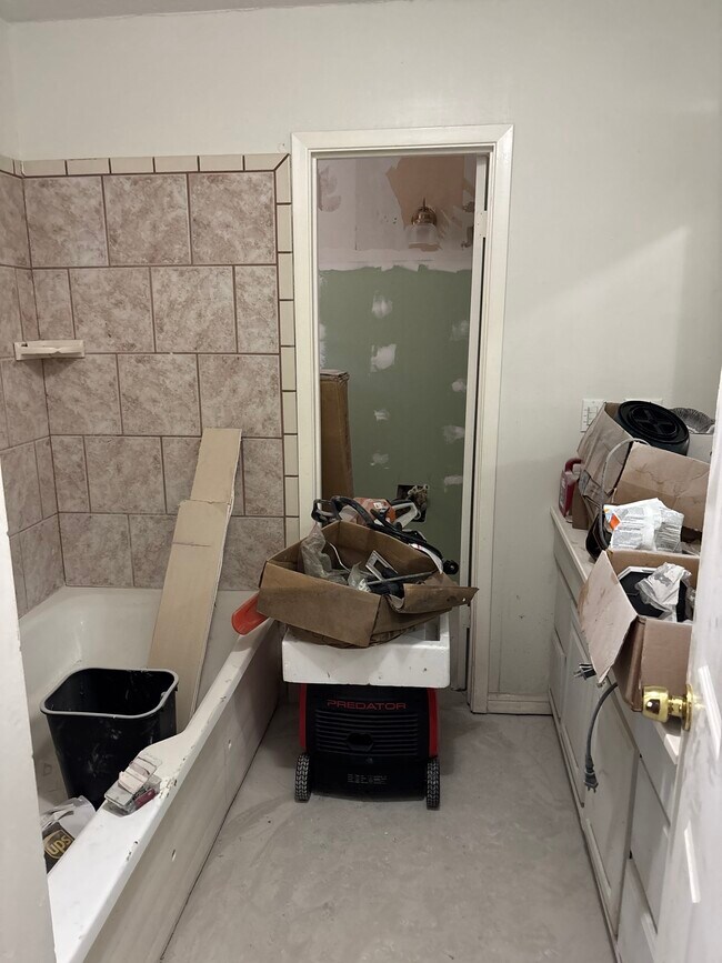 Building Photo - 4901 Timber Ln