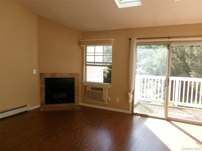 Building Photo - 28 Lexington Hills Rd