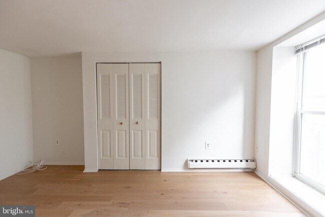 Building Photo - 2311 Spruce St