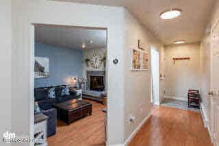 Building Photo - 8933 Lakehurst Dr