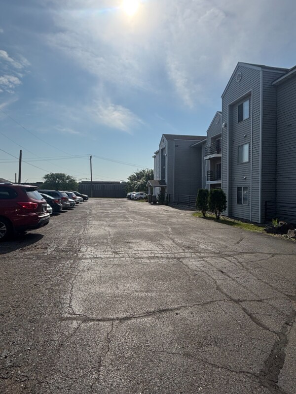 Building Photo - 505 12th St S
