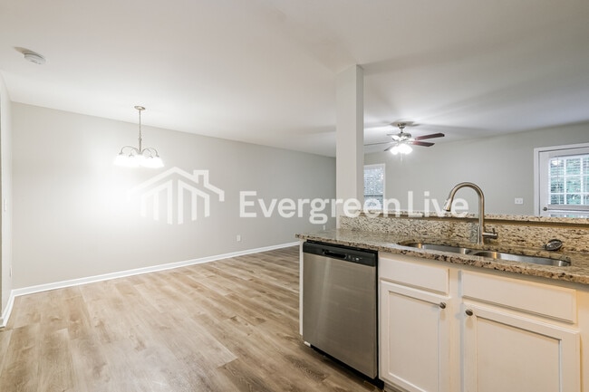 Building Photo - 6499 Snow Bird Ln