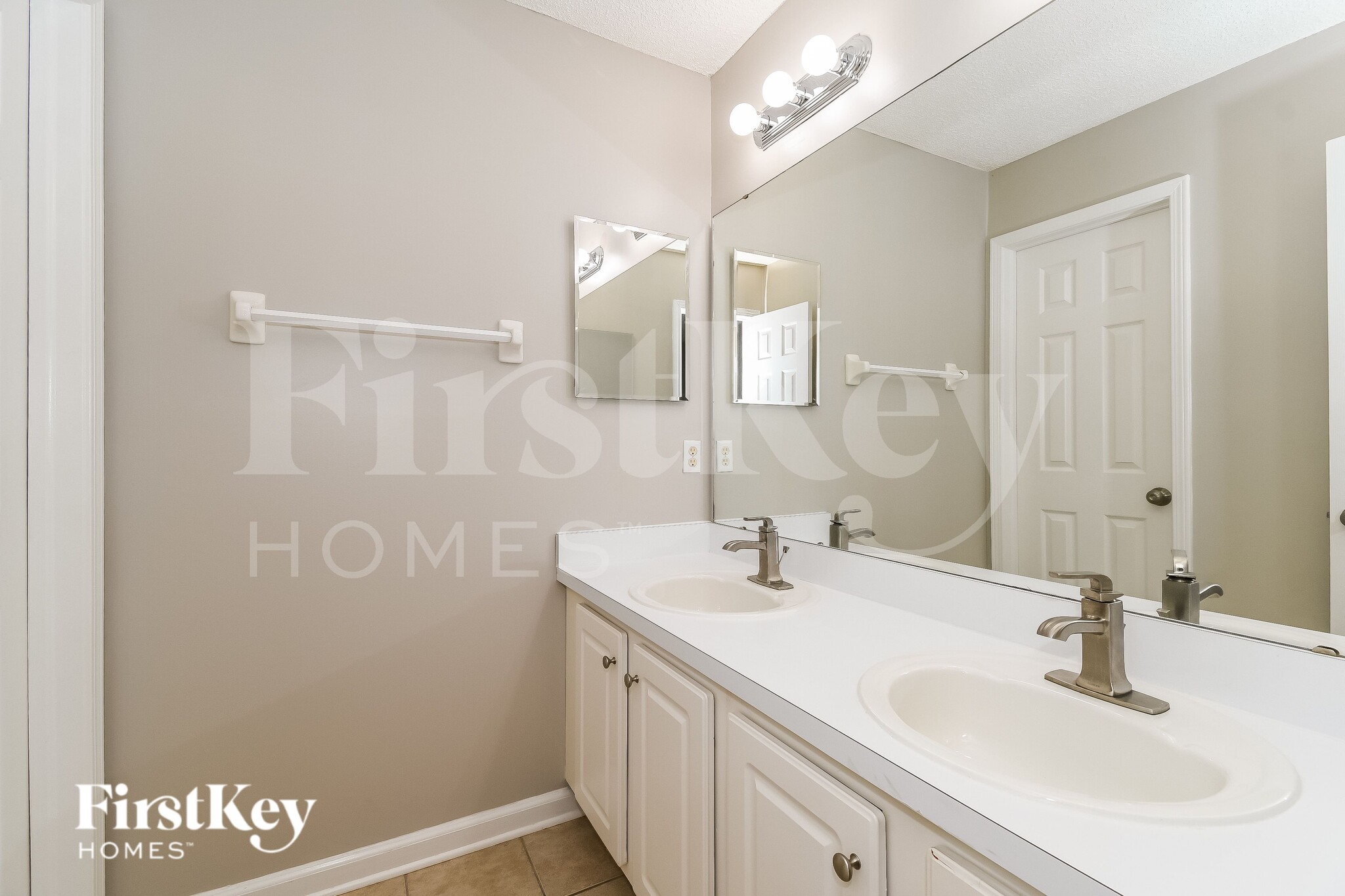 Building Photo - 2132 Pebble Creek Ln