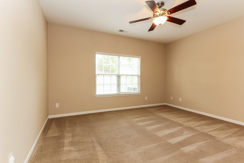 Building Photo - 3324 Mortemer Ln