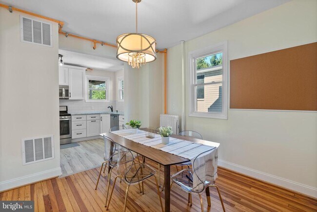 Building Photo - 3401 White Ave