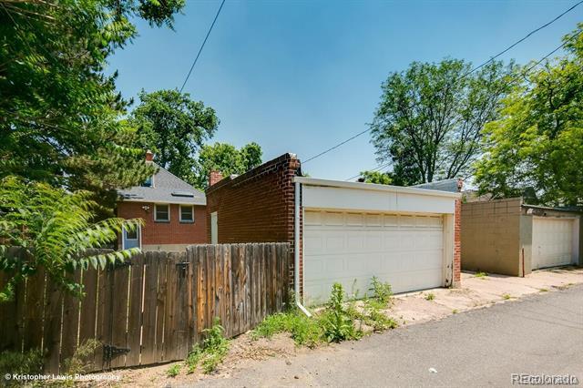 Building Photo - 245 S Corona St