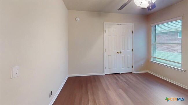 Building Photo - 409 Atlas Ave