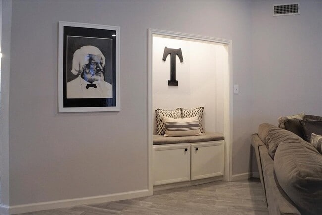 Building Photo - 11014 Landsbury Cir