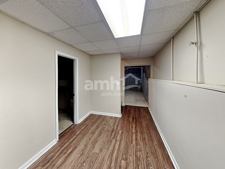 Building Photo - 76 Yellowstone Ln