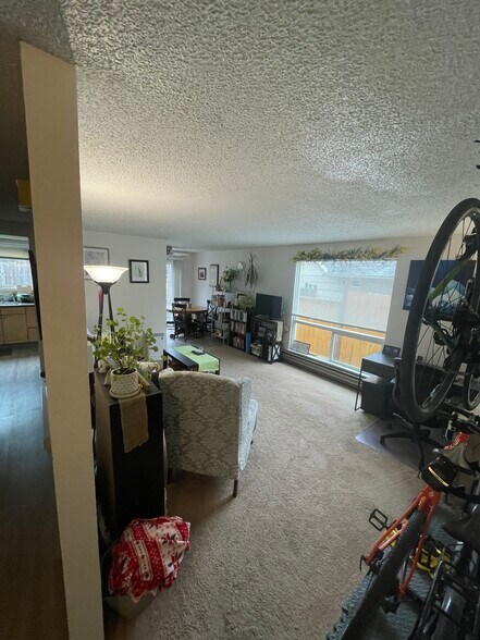 Building Photo - 9726 Ashworth Ave N