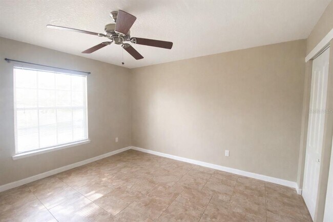 Building Photo - 168 Reserve Cir