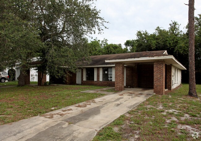 Building Photo - Ridgewood Acres