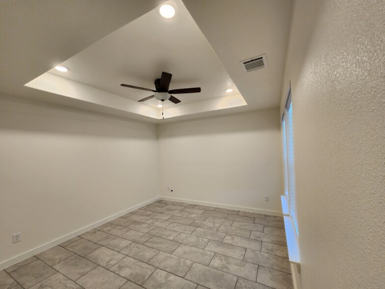 Building Photo - 5935 Grayson St