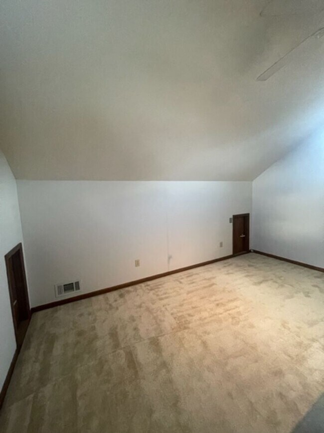 Building Photo - Cute Beach Style Home in Fayetteville