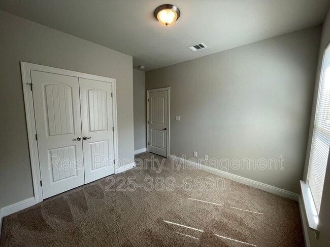 Building Photo - 7948 Antebellum Ave