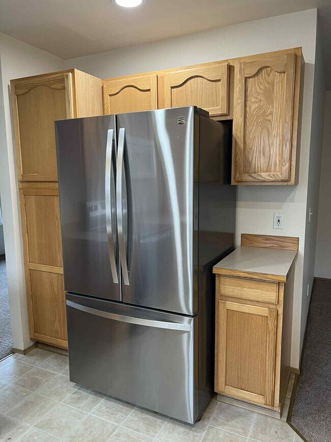 Building Photo - 2966 Sprague St