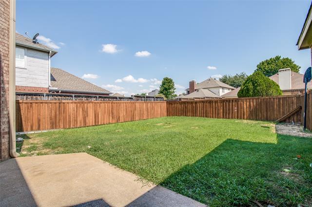 Building Photo - 1520 Eaglepoint Dr