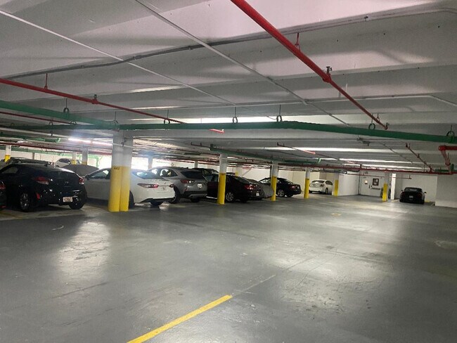 Building Photo - 3900 Galt Ocean Dr