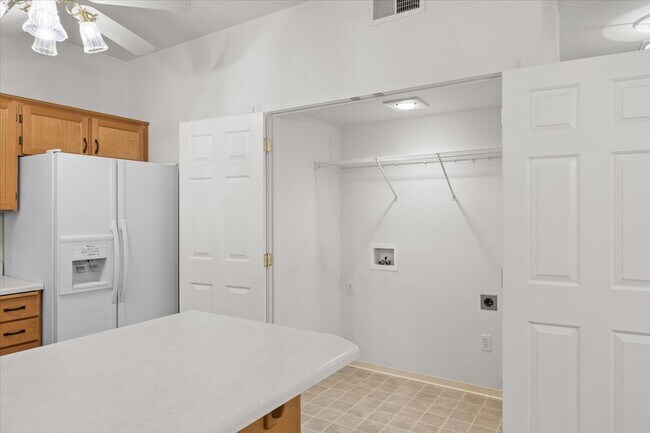Building Photo - 100 Jackson Creek Dr