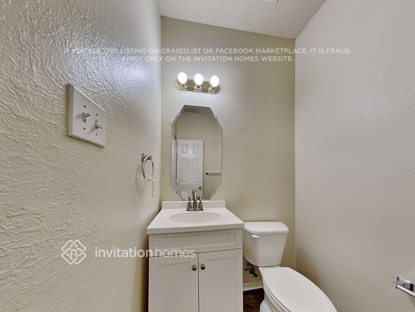 Building Photo - 4904 Palm Ridge Dr