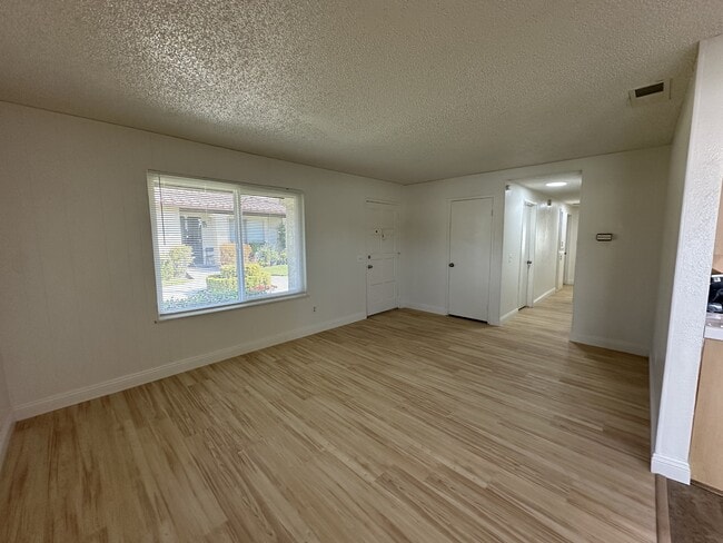 Building Photo - 12635 Franklin Ct