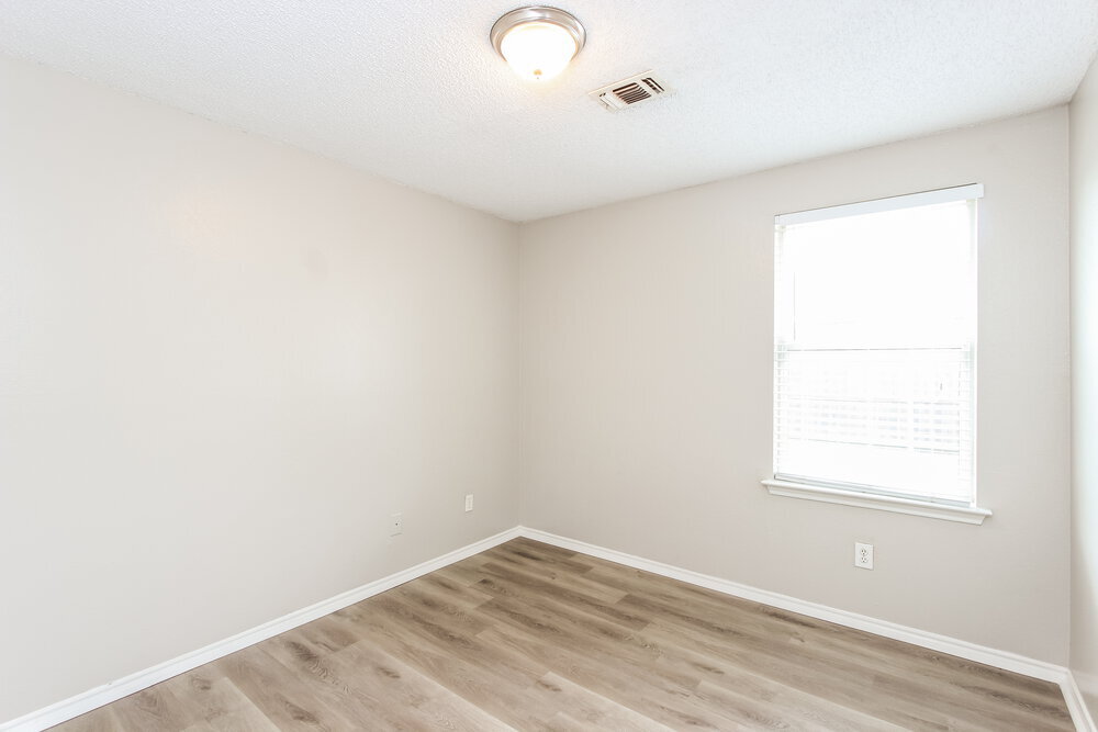 Building Photo - 2717 Bent Brook Dr