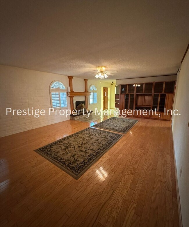 Building Photo - This 3/2 East Side Home Has It All AND more!