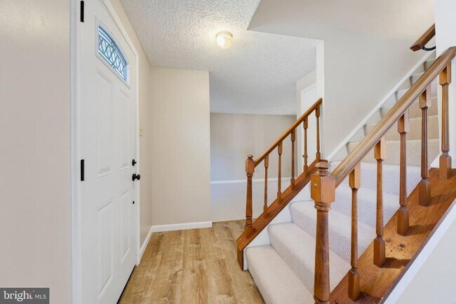 Building Photo - 8467 Magic Tree Ct