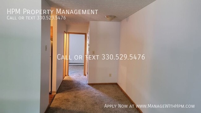 Building Photo - 82 1st St SE