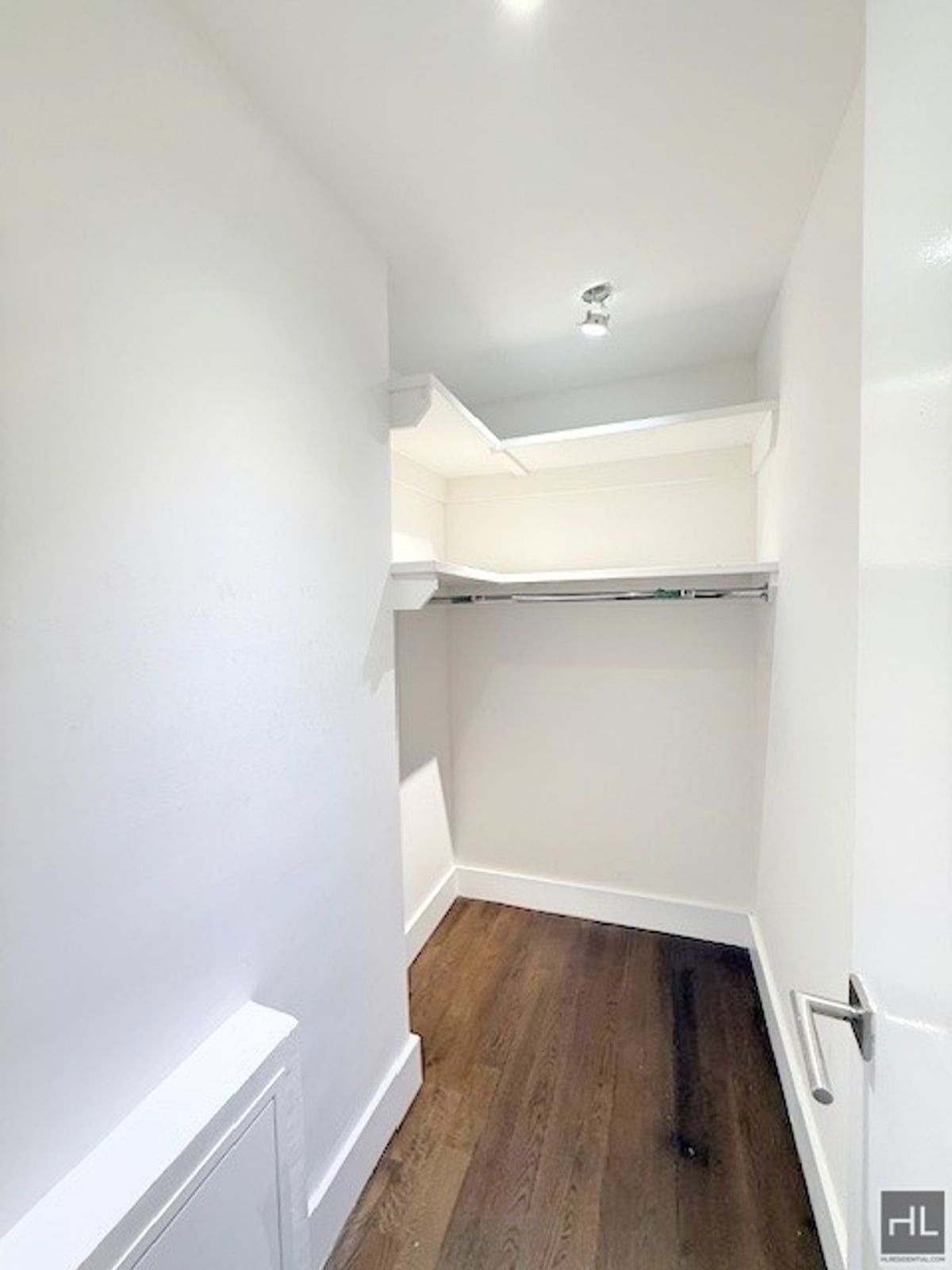 Building Photo - Large newly renovated 2 bed 2 bath - WEST END AVENUE