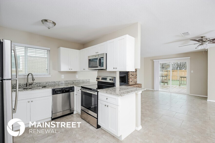 Building Photo - 1006 Bunn Dr