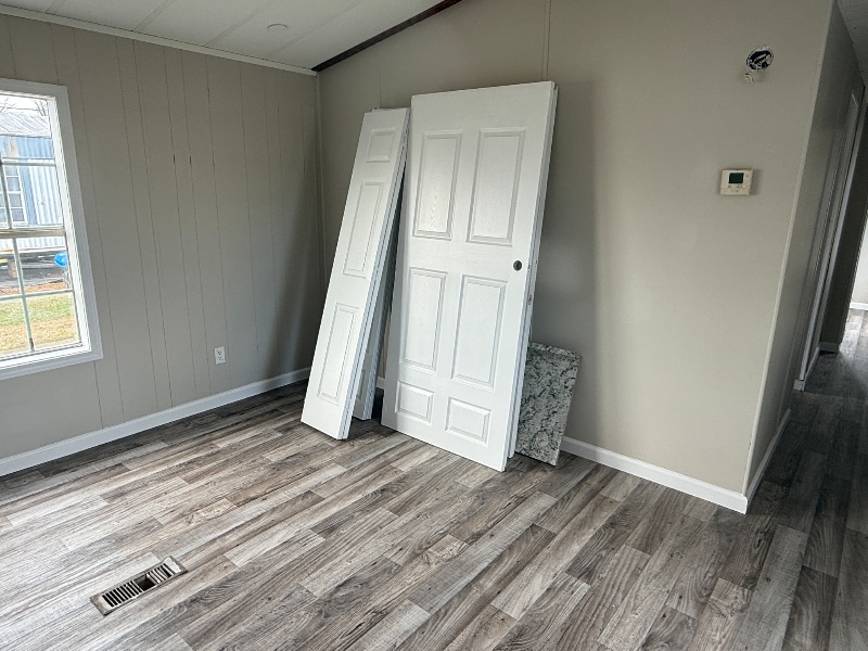 Building Photo - 80 Redwood Ln