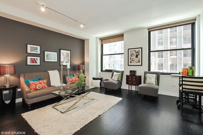 Building Photo - 6 N Michigan Ave