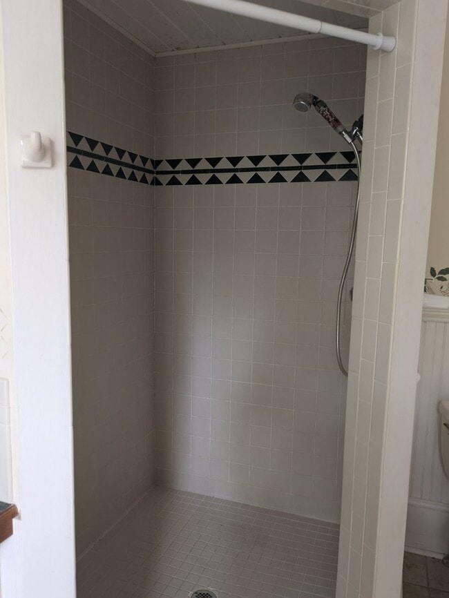 Building Photo - Beautiful home in the heart of Valdosta