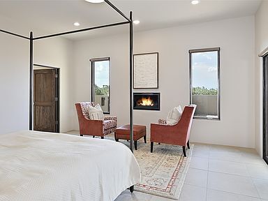 Building Photo - Stunning Southwest Retreat: Luxury 3-Bedro...