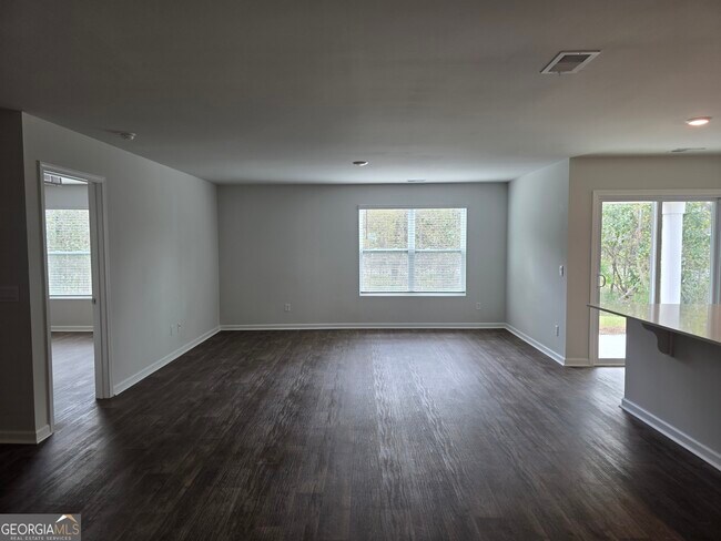 Building Photo - 100 Ponderosa Lp