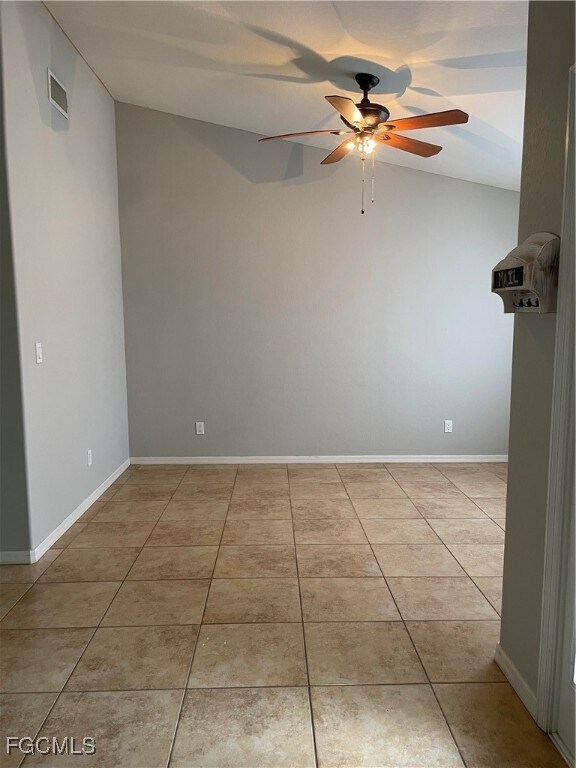 Building Photo - 825 Sunrise Blvd
