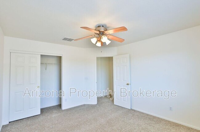 Building Photo - 5805 E Flowing Spring