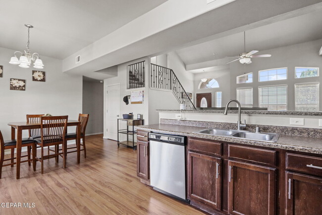 Building Photo - 11616 Windrift Ct