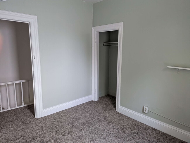 Building Photo - Hopson