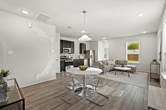 Building Photo - 1417 Acorn Mdw St