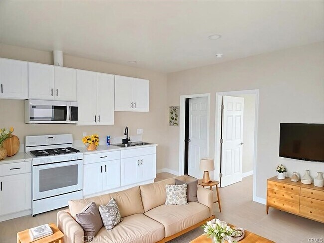 Building Photo - 6010 Kansas Ave