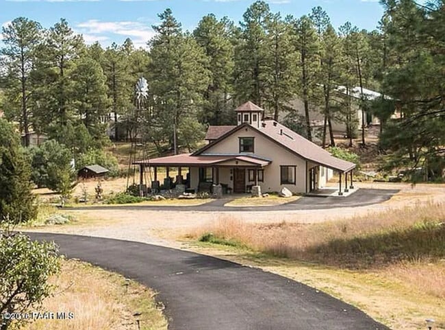 Building Photo - 3820 W Iron Springs Rd